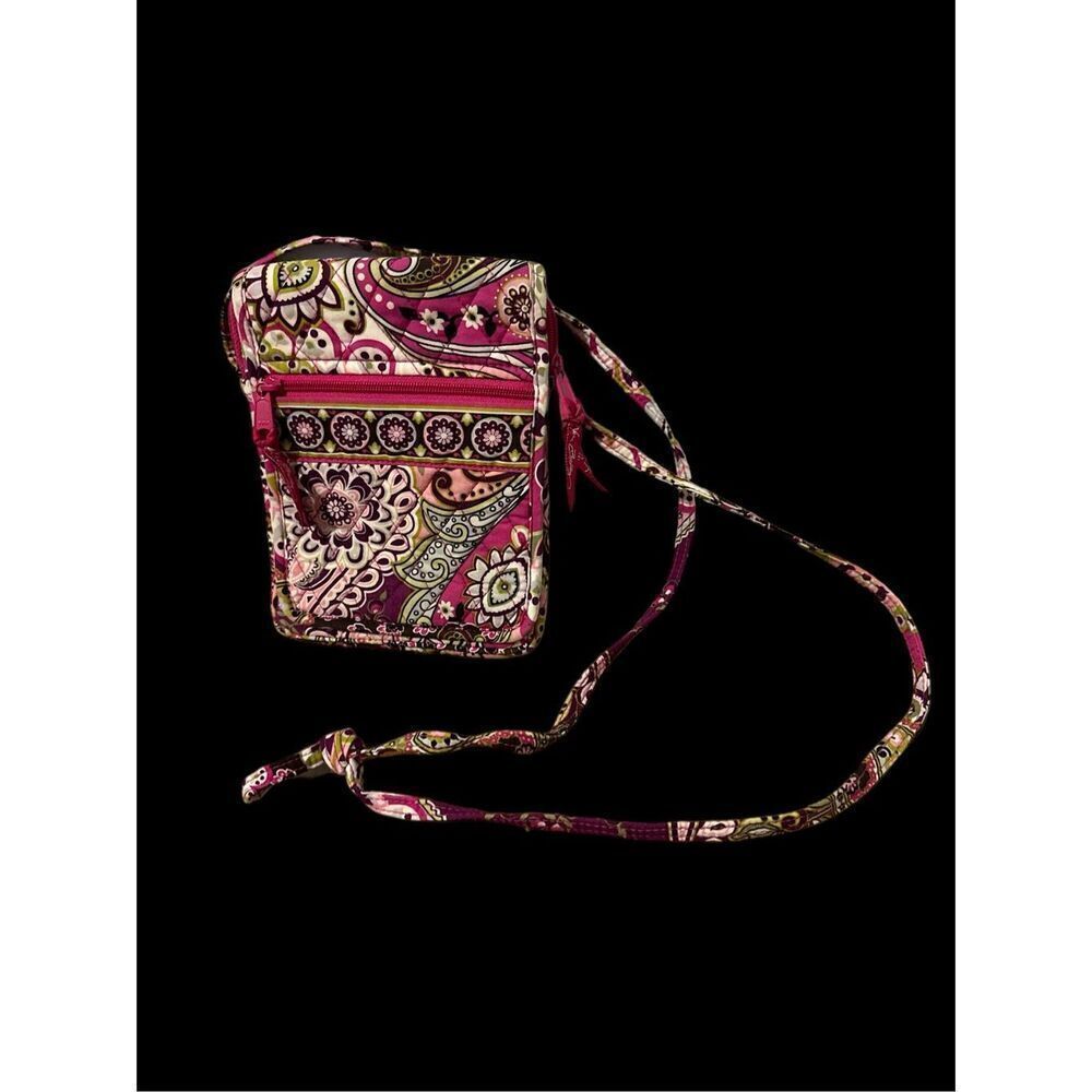 Beautiful Vera Bradley Mini Hipster Crossbody Purse Paisley Pink Very Berry Good - Picture 2 of 5